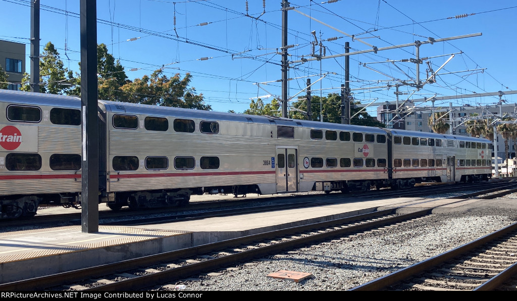 Caltrain 3864